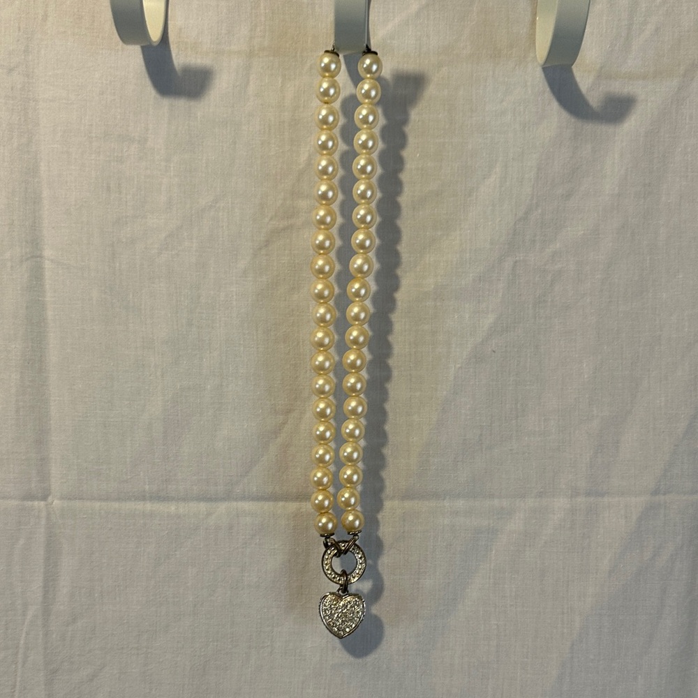 Elegant Pearl Necklace with Heart Pendant